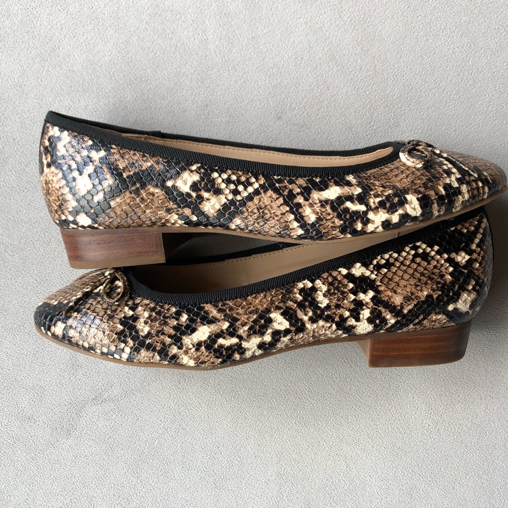 1901 ~ Bryn Ballet Flat ~ Snakeskin Print ~ Women’s Size 5.5